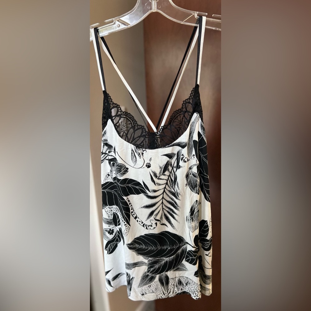 Black and White Lace Trim Cami Sleep Top